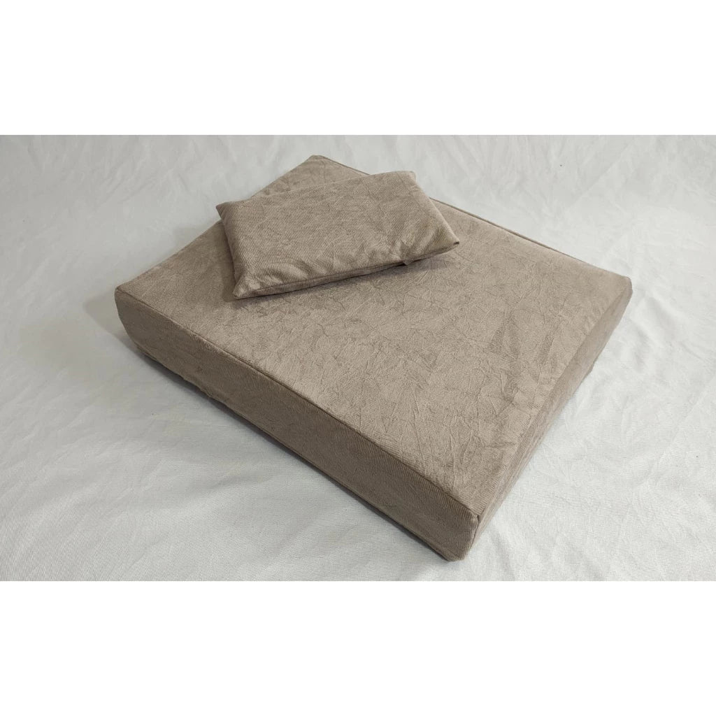 Cama Pet Impermeável para Cachorros e Gatos